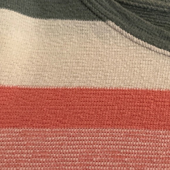 T by Talbots lightweight sweater! - Picture 4 of 5